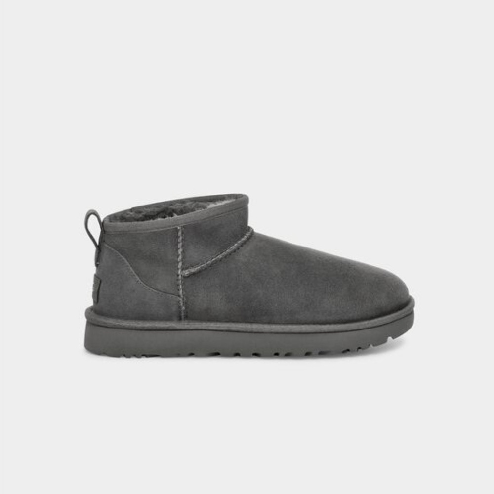 NEW Classic Ultra Mini Boot